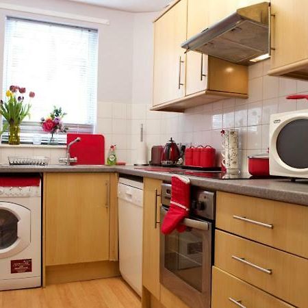 Modern 2 Bedroom Apartement Edinburgh Dış mekan fotoğraf